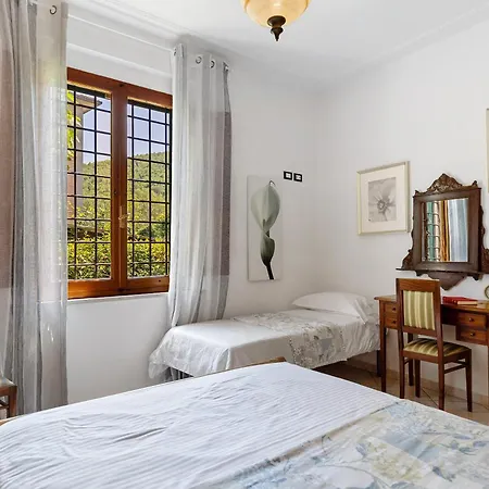 Casa Serena, *